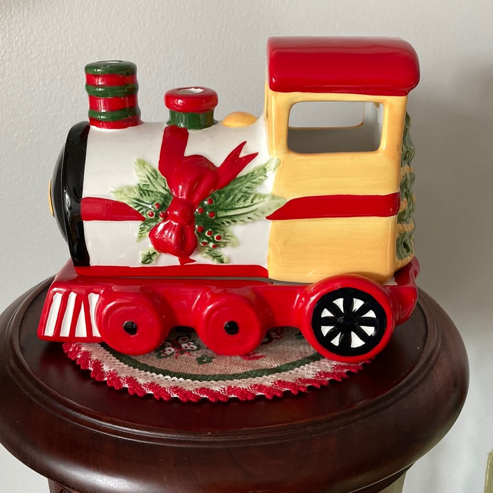 Vintage Pfaltzgraff Christmas Train Luminary Candle Holder